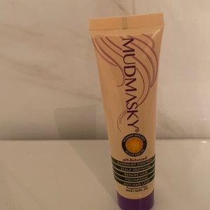 NWT Mudmasky Vitamin Infused Scalp Serum